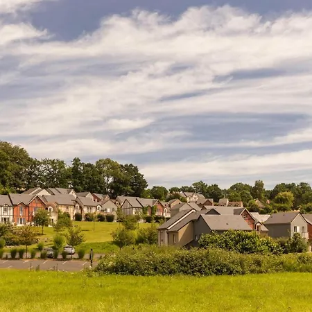 Village Normandy Garden, Branville